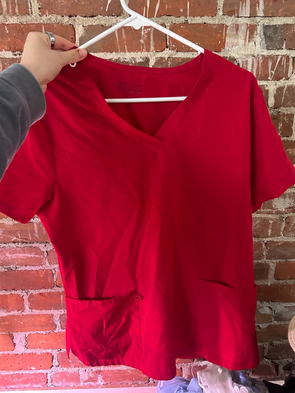 V-Neck Short Sleeve Pocket Top in Red
